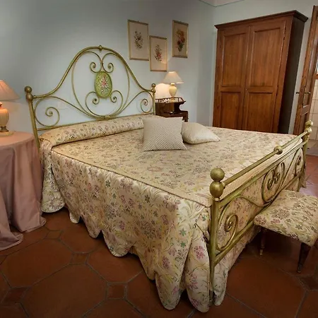 Le Casine-perignano-spinelli Sleeps 12 Pool *
