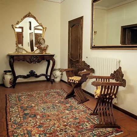 Le Casine-perignano-spinelli Sleeps 12 Pool