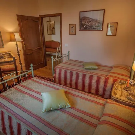 Villa Le Casine-perignano-spinelli Sleeps 12 Pool *